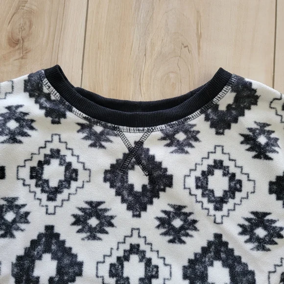 2 / $20 - Eddie Bauer - Crewneck Fleece Sweater - Size Small - Picture 3 of 10